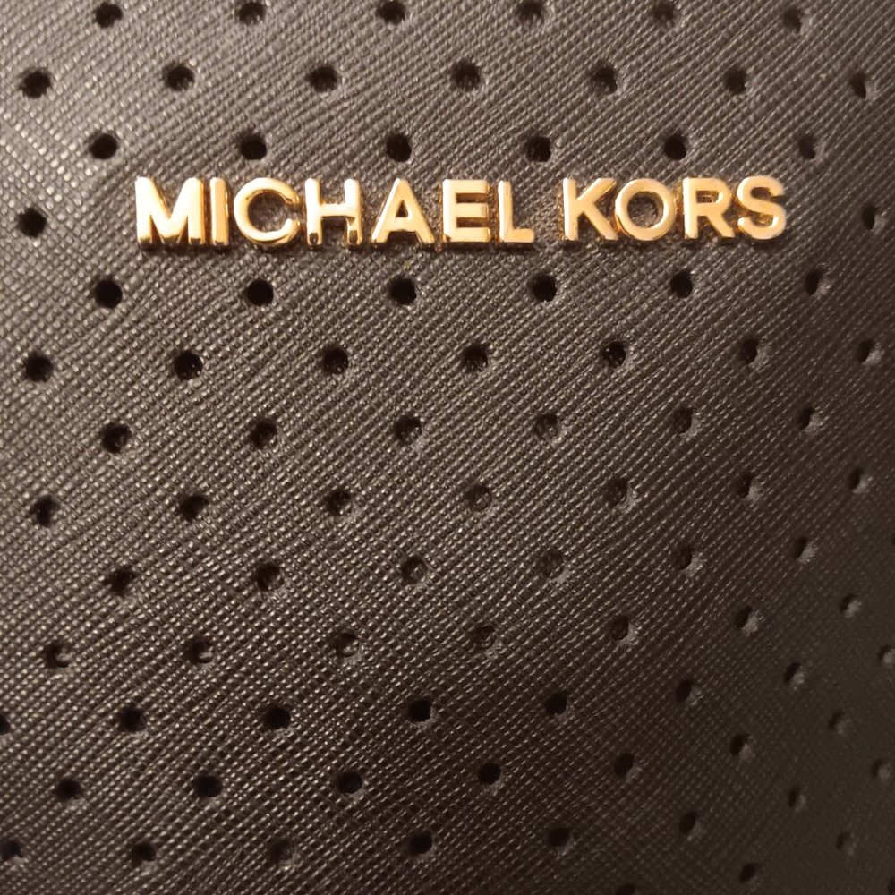 MICHEAL KORS COSMETIC MAKEUP BAG - Picture 5 of 7